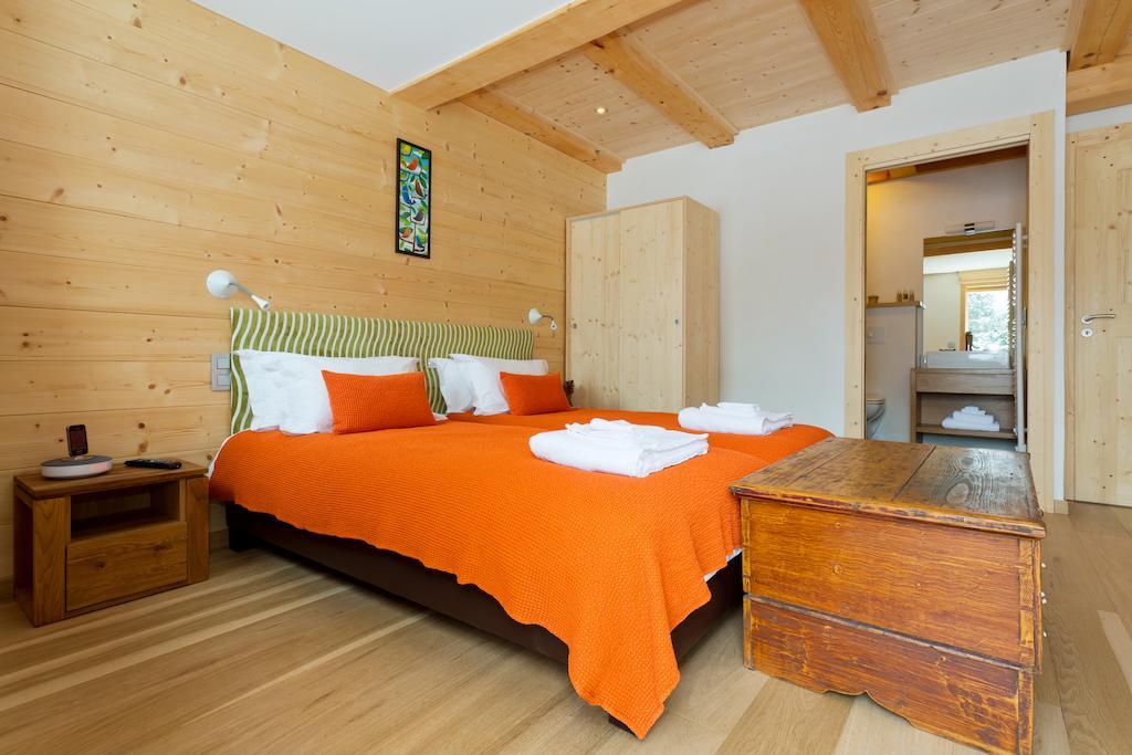 Chalet Isabelle Mountain Lodge 5 Star 5 Bedroom En Suite Sauna Jacuzzi Шамоні Екстер'єр фото